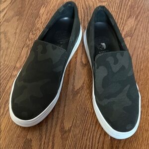 Men's Camouflage Slip-On Sneakers